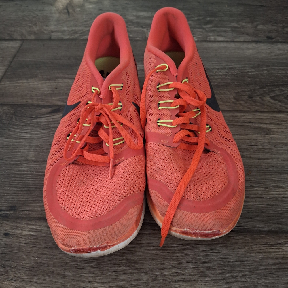 Nike Free 5.0 Running Shoes – Men’s Size 9 Bright Orange/Black